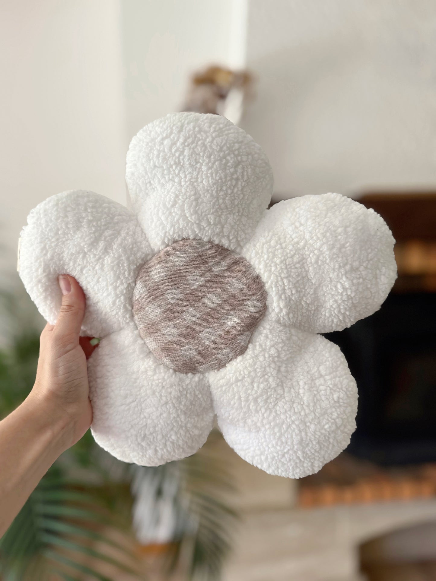 Coussin fleur Vichy beige