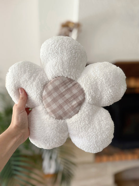 Coussin fleur Vichy beige